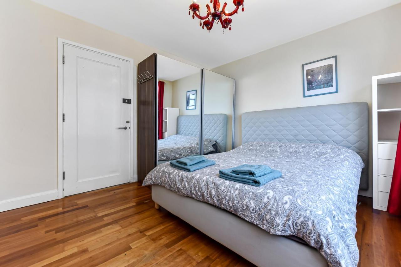 Spacious 2 Bedroom Apartment In Ealing Broadway ภายนอก รูปภาพ